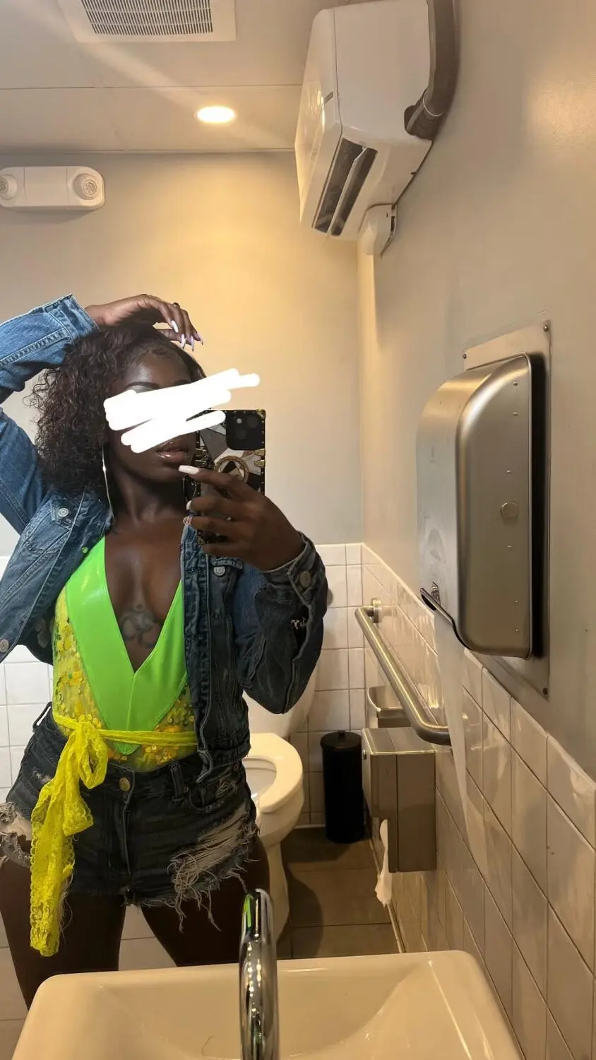 Story by Katanna Dior